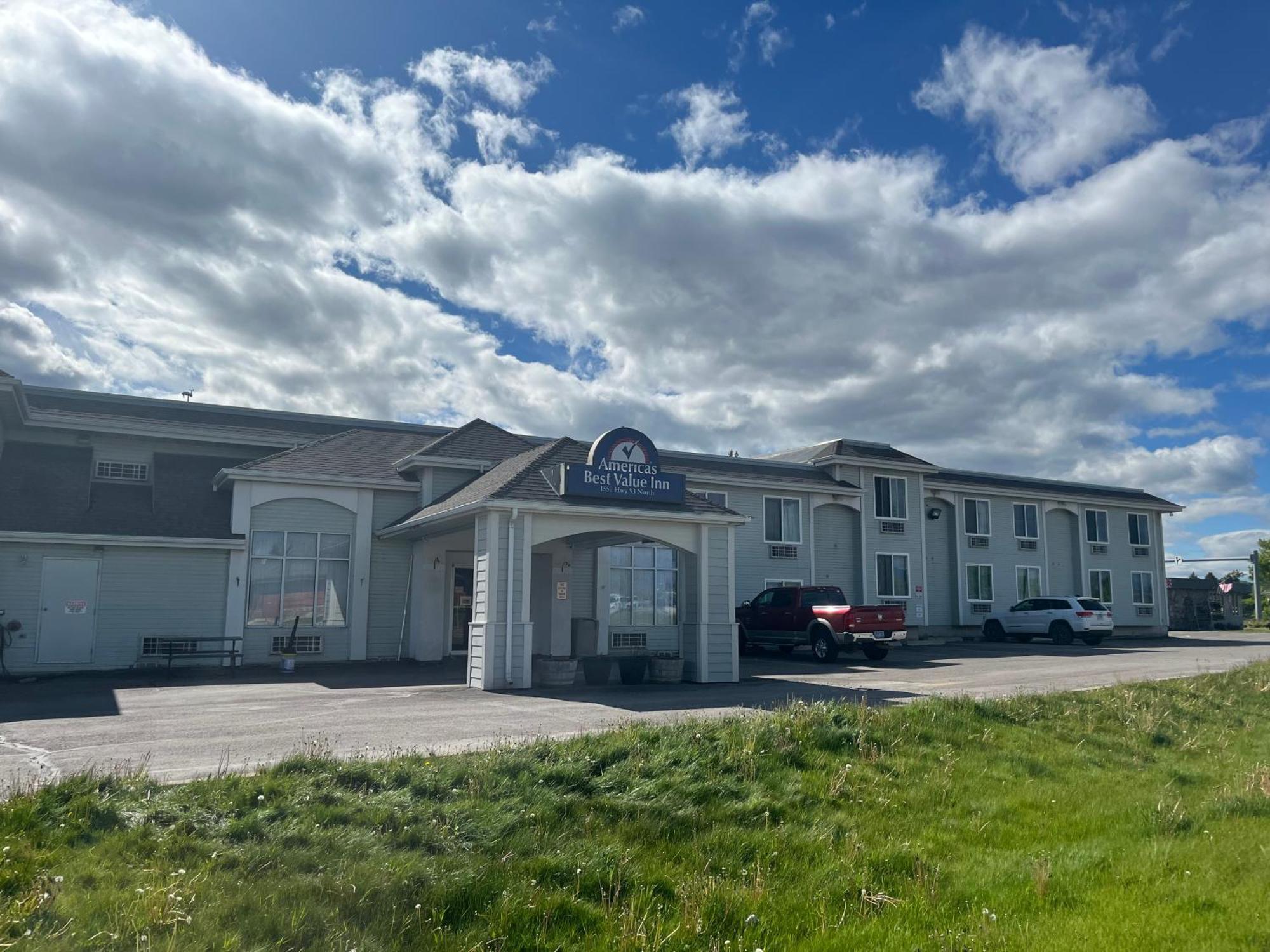 Americas Best Value Inn Kalispell Exterior foto